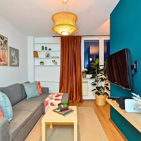 Bella Luna Luxury - Warm & Modern Near Old Town & Museums *