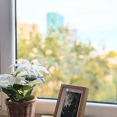 Apartment Bella Luna Luxury - Warm & Modern Near Old Town & Museums *